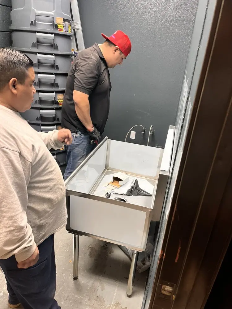Commercial plumbing and sink installation in Dale Summit